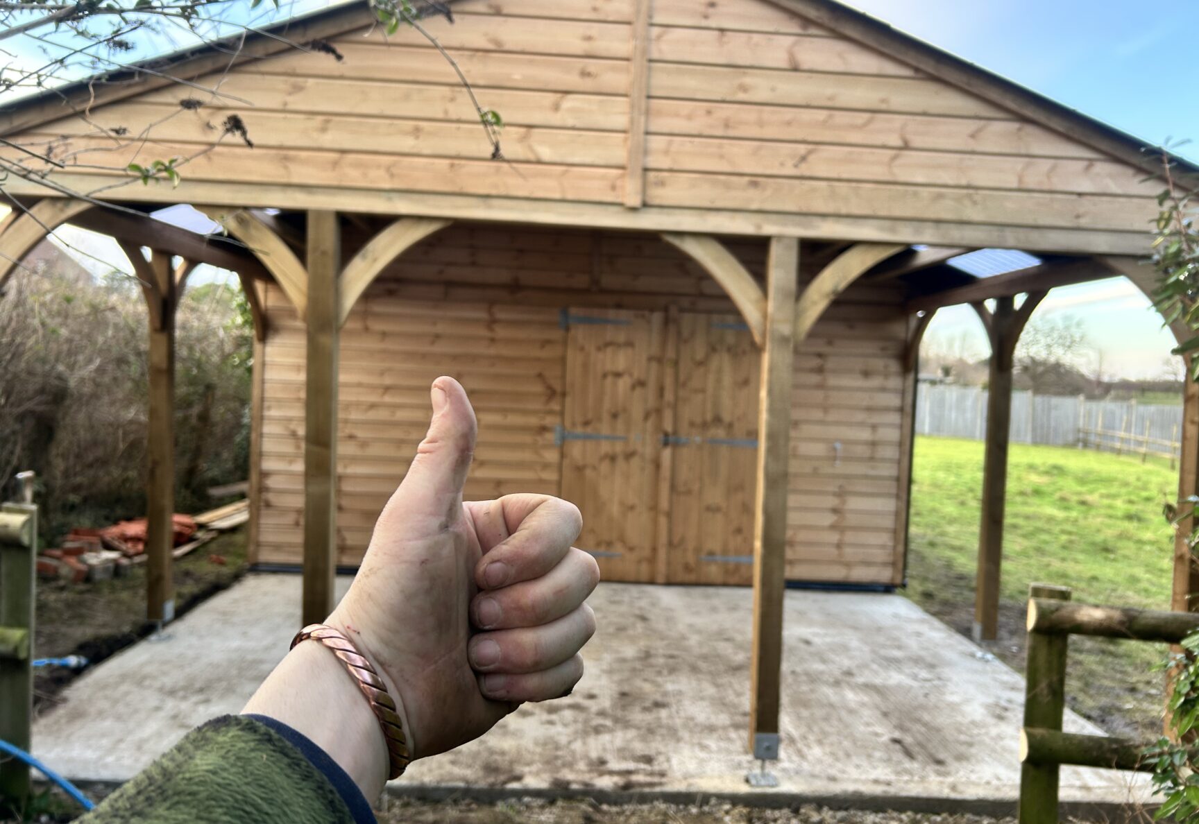Thumbs up, showing covered area
