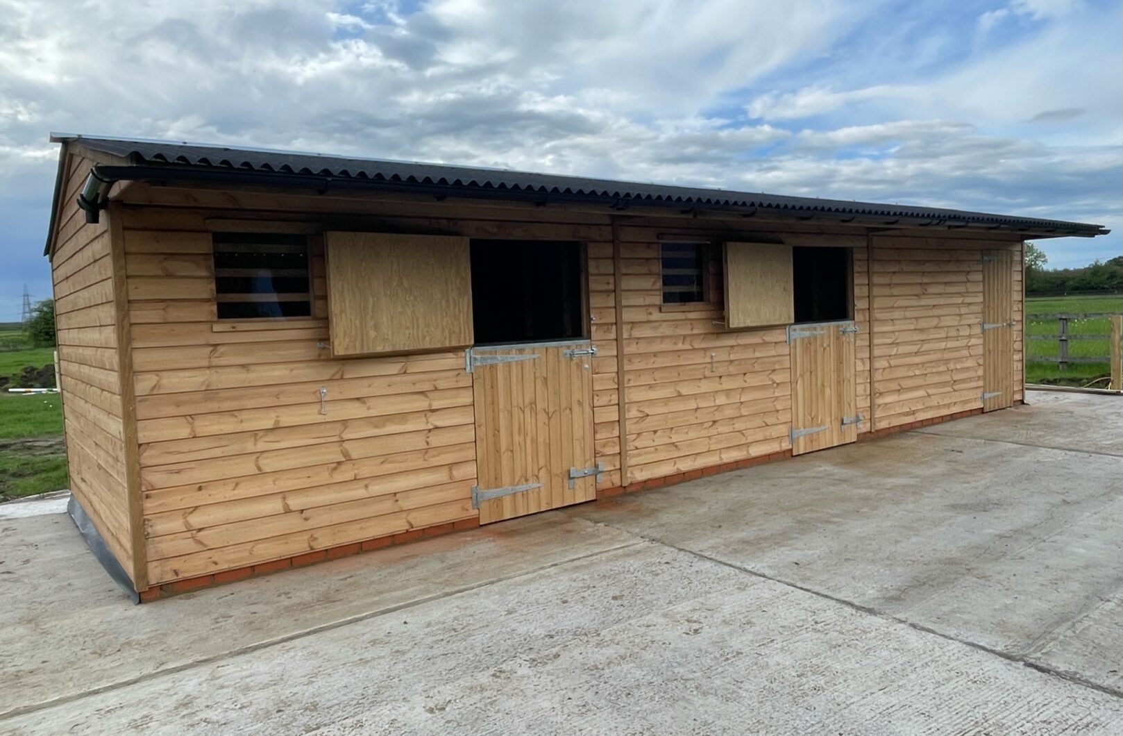 Double Stable Block with Tack Room doors open