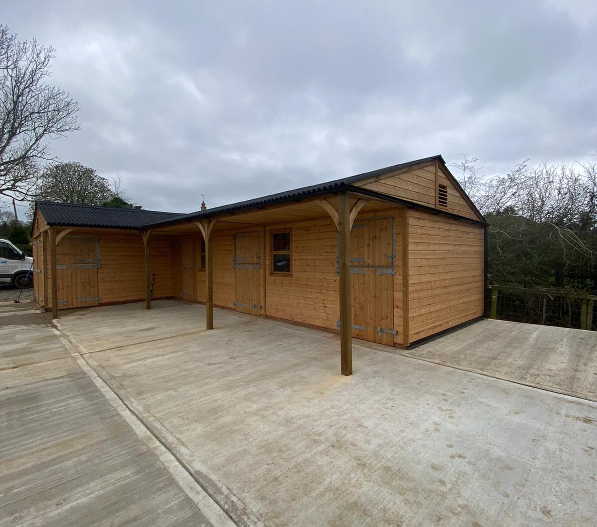 L-Shape Stable Block right