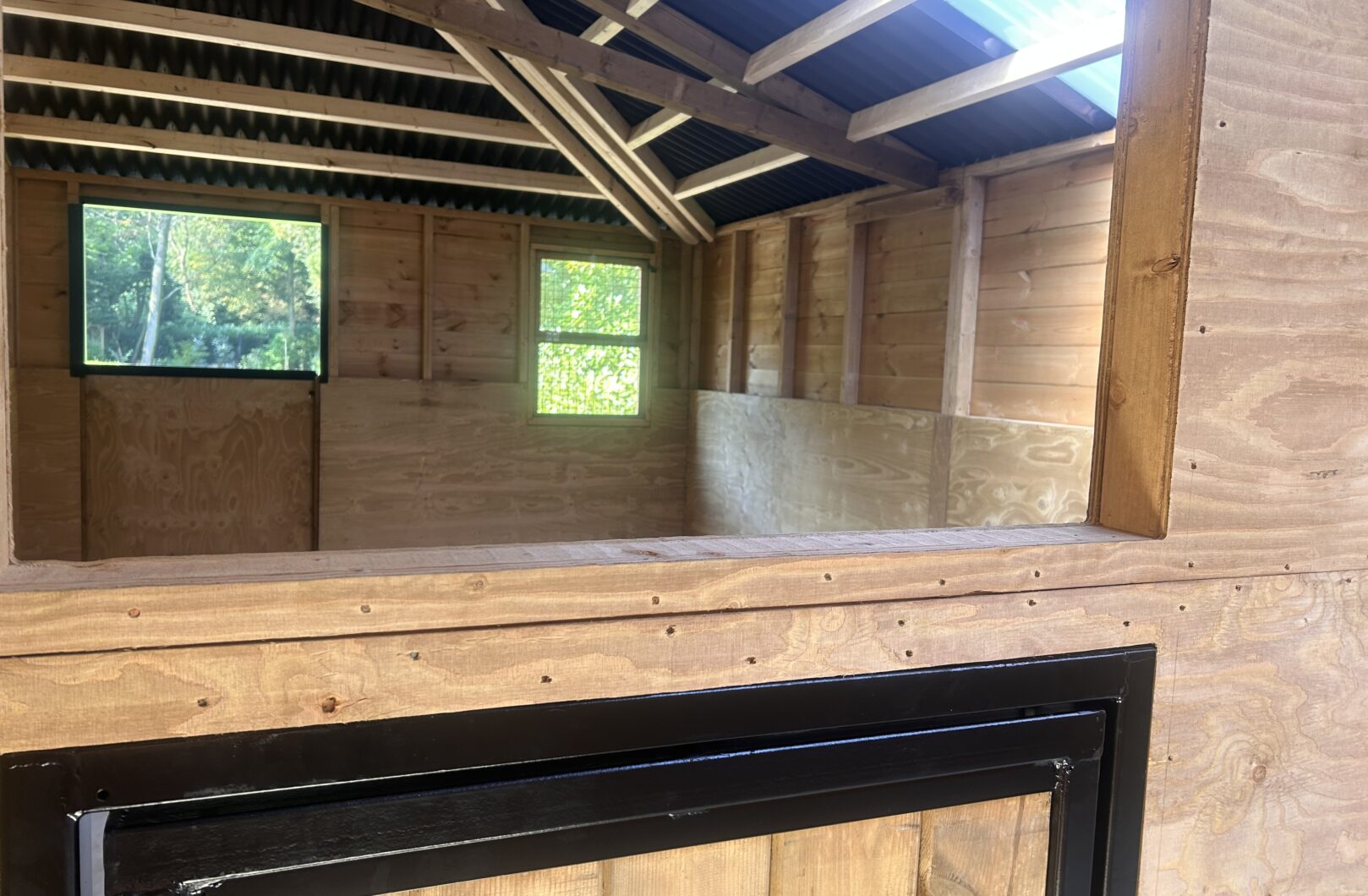 Corner box internal
