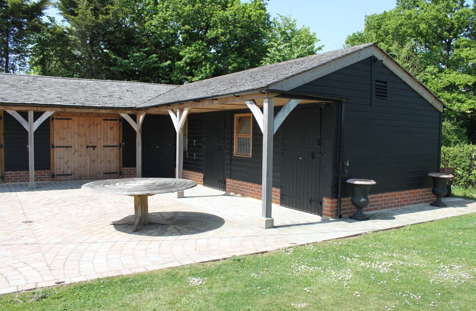 L-Shape Stable Block with Cedar Shingles right side