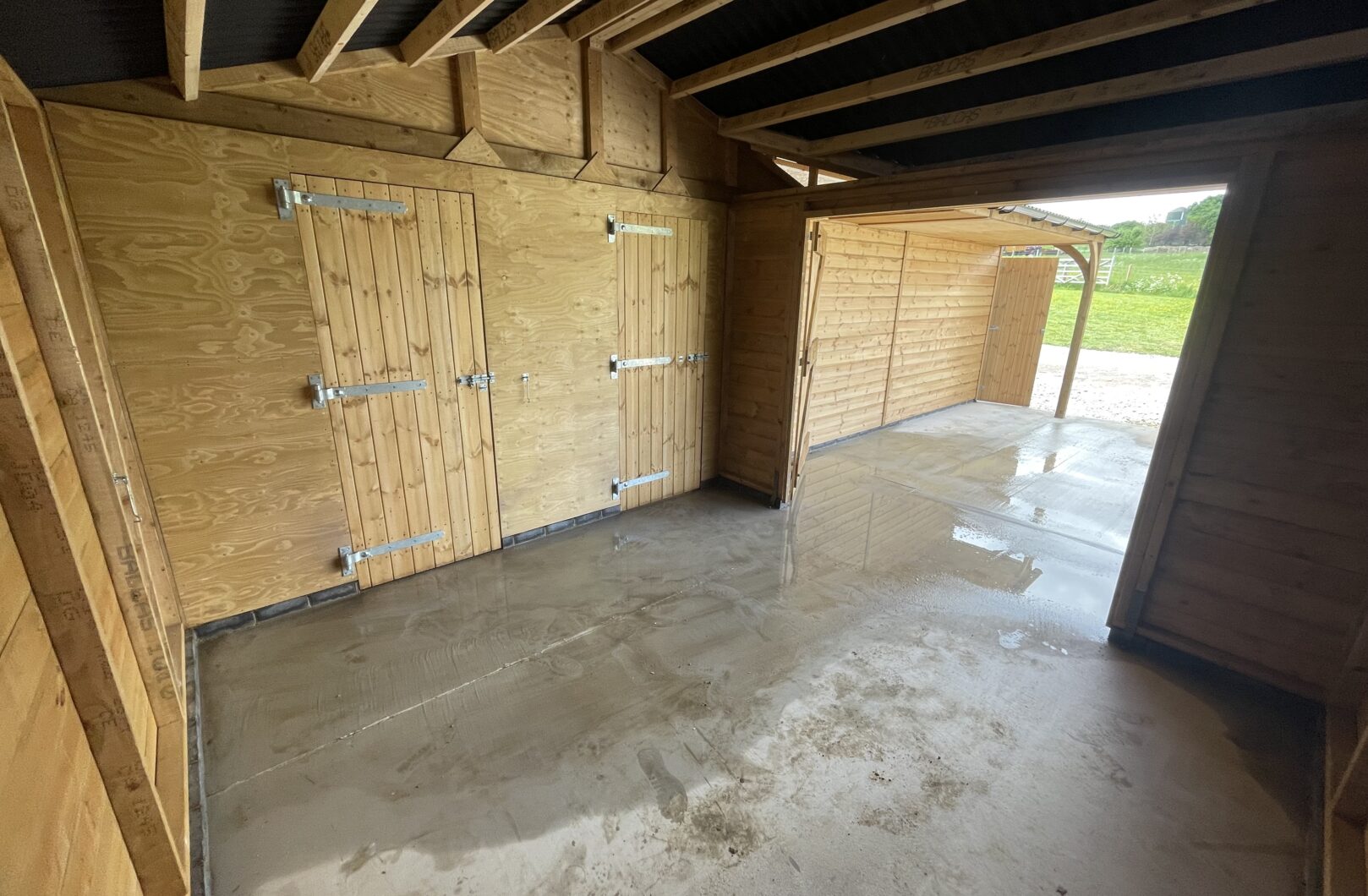 Internal open area