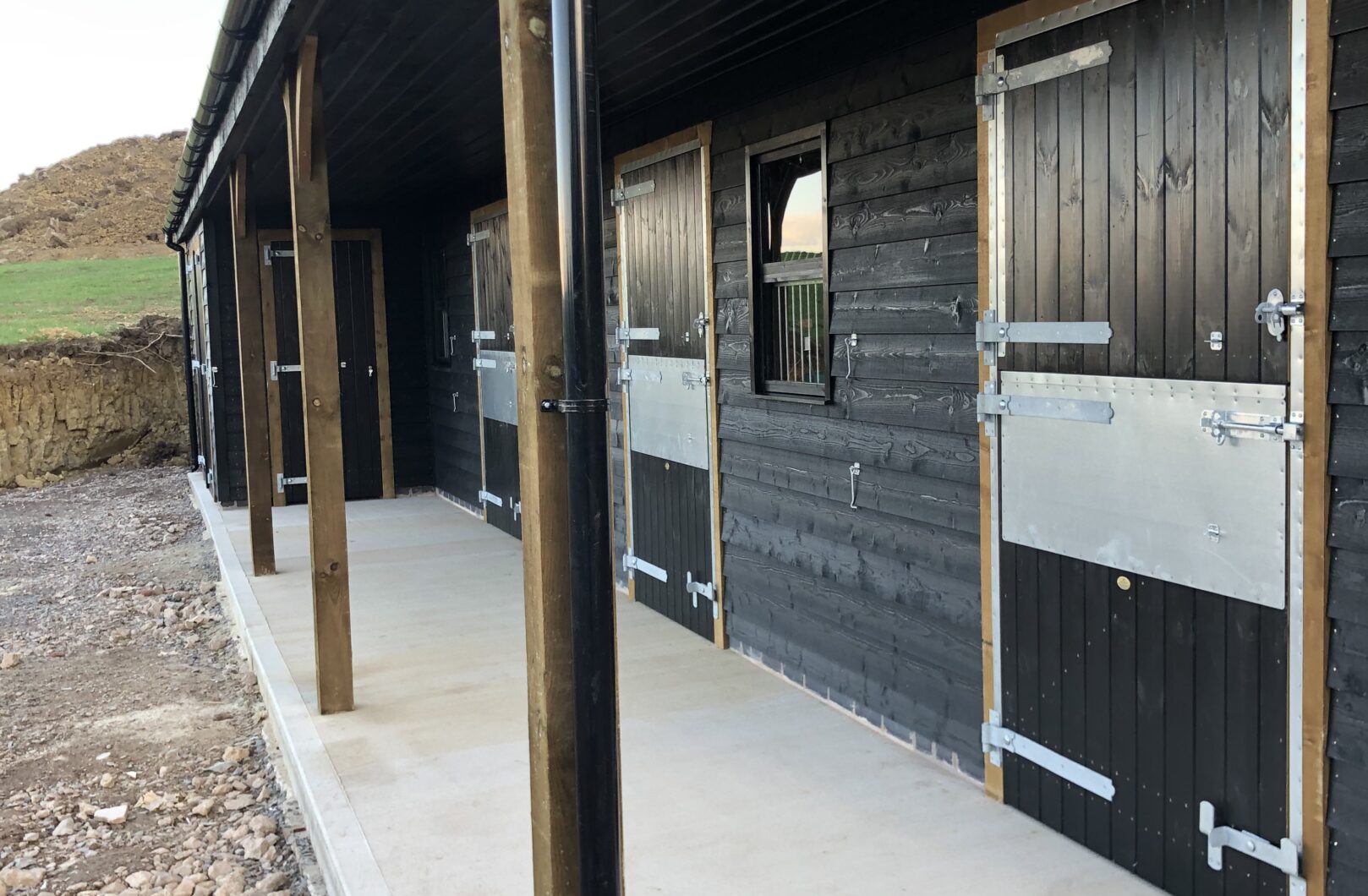Stable Block Painted with Onduvilla close up