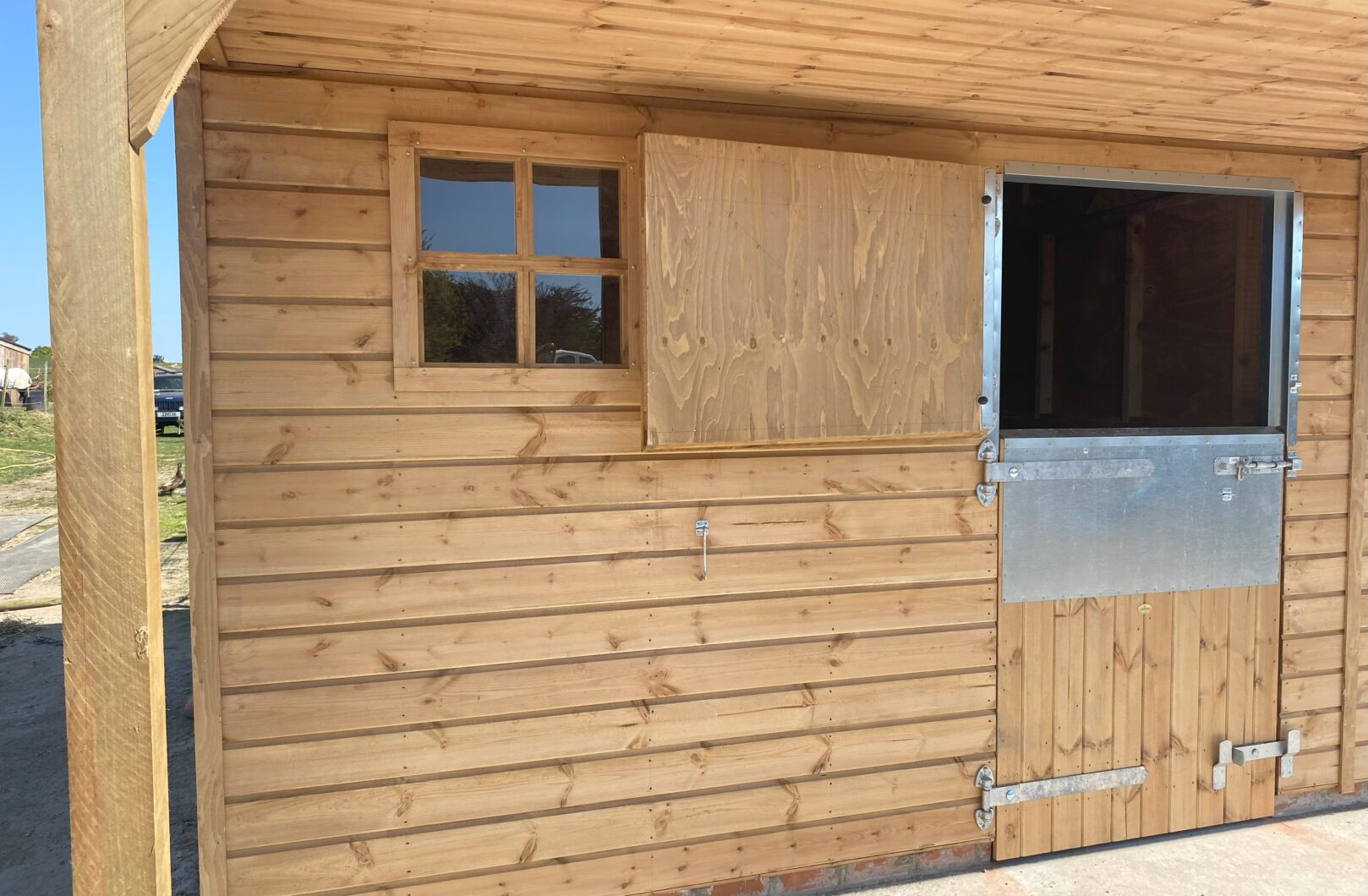 Stable front close up with extra deep bottom door protection