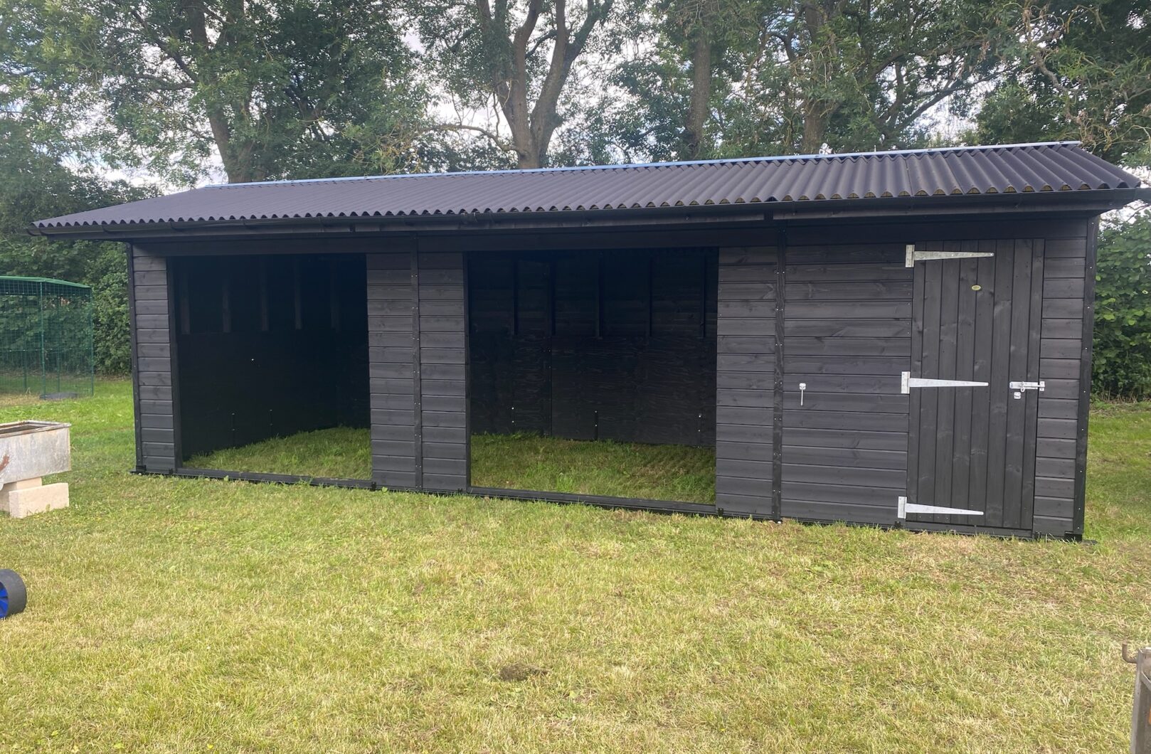 Double mobile field shelter and tack