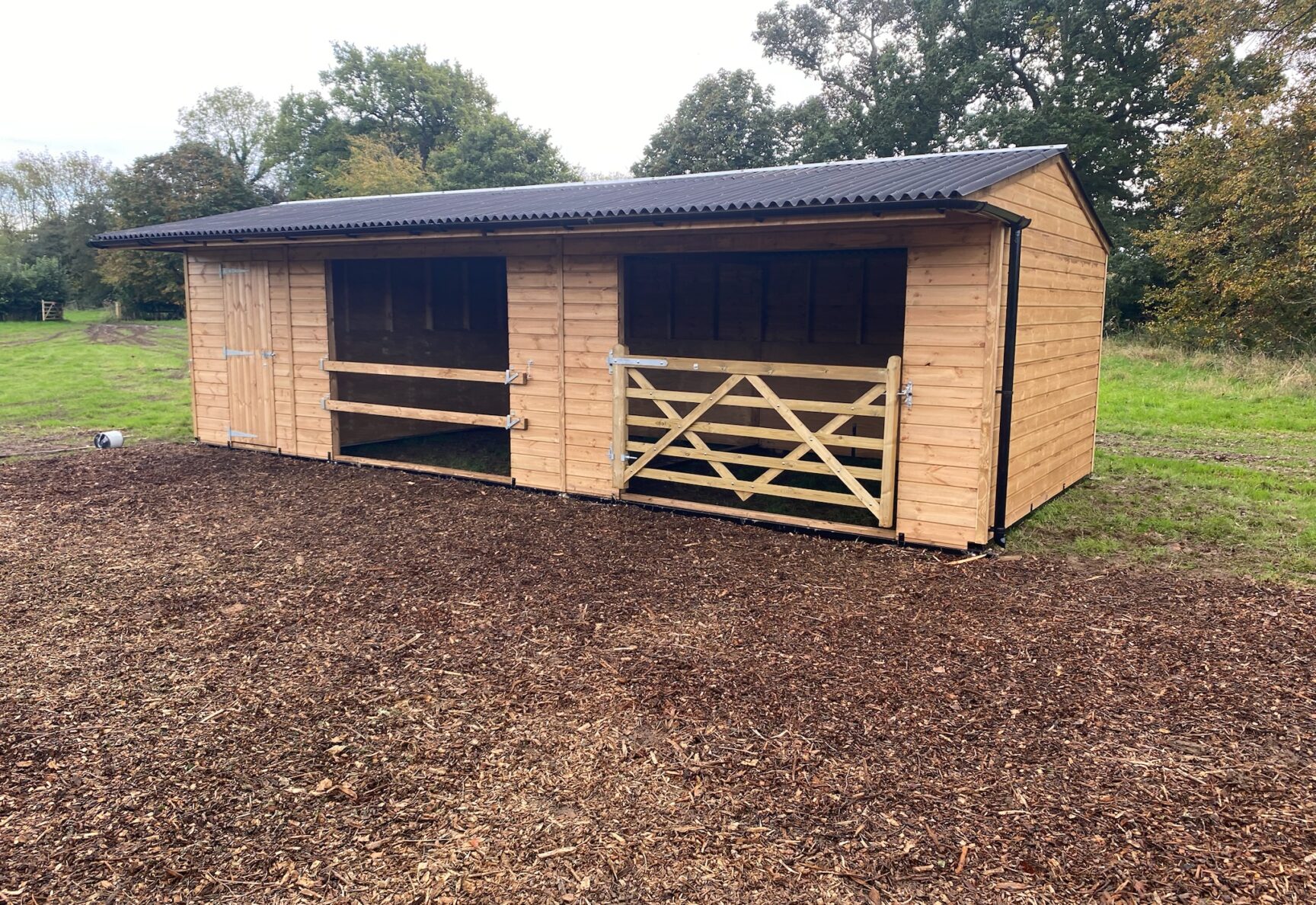 Double Mobile Field Shelter and Tack Room with Gates and Slip Rail