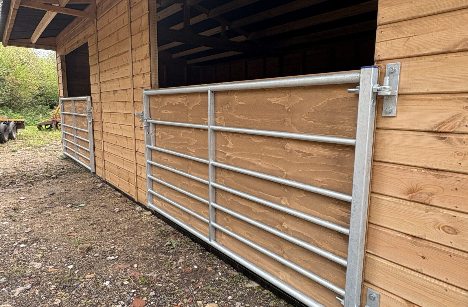 Two ply lined metal gates