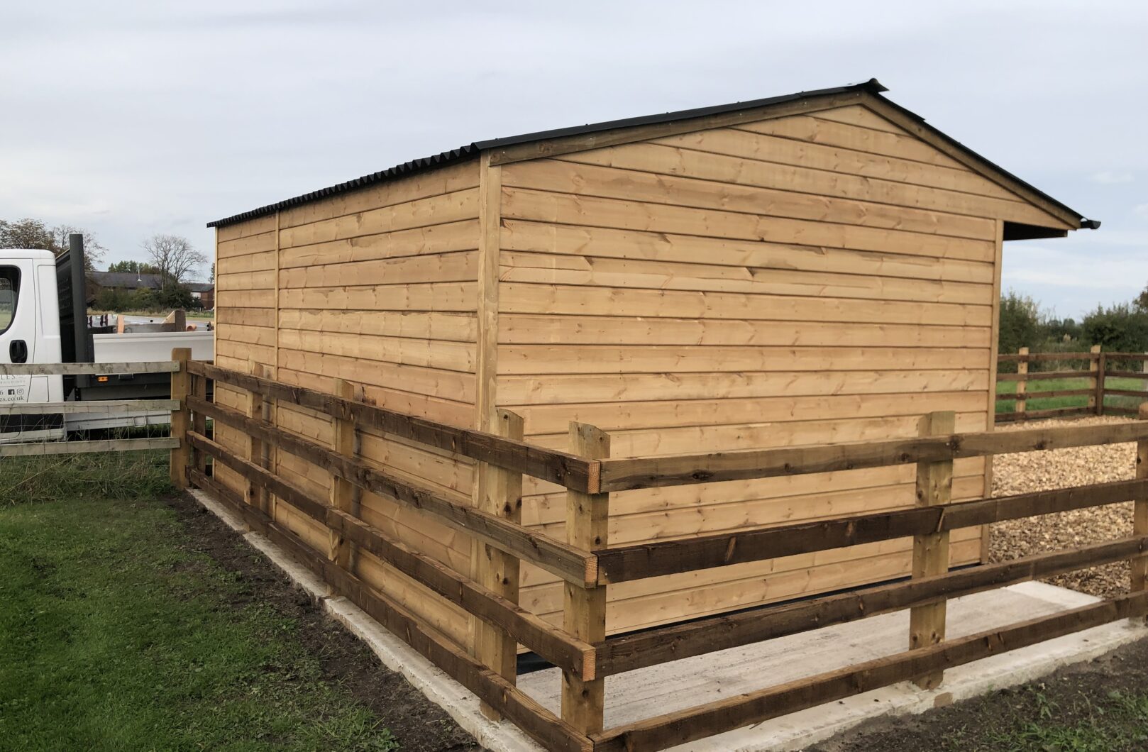 Field Shelter with Gate and Tack Room