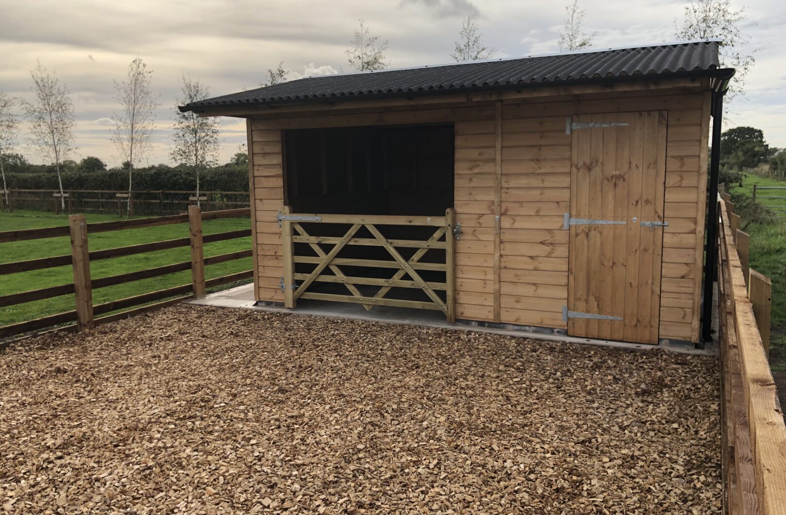 Field Shelter with Gate and Tack Room