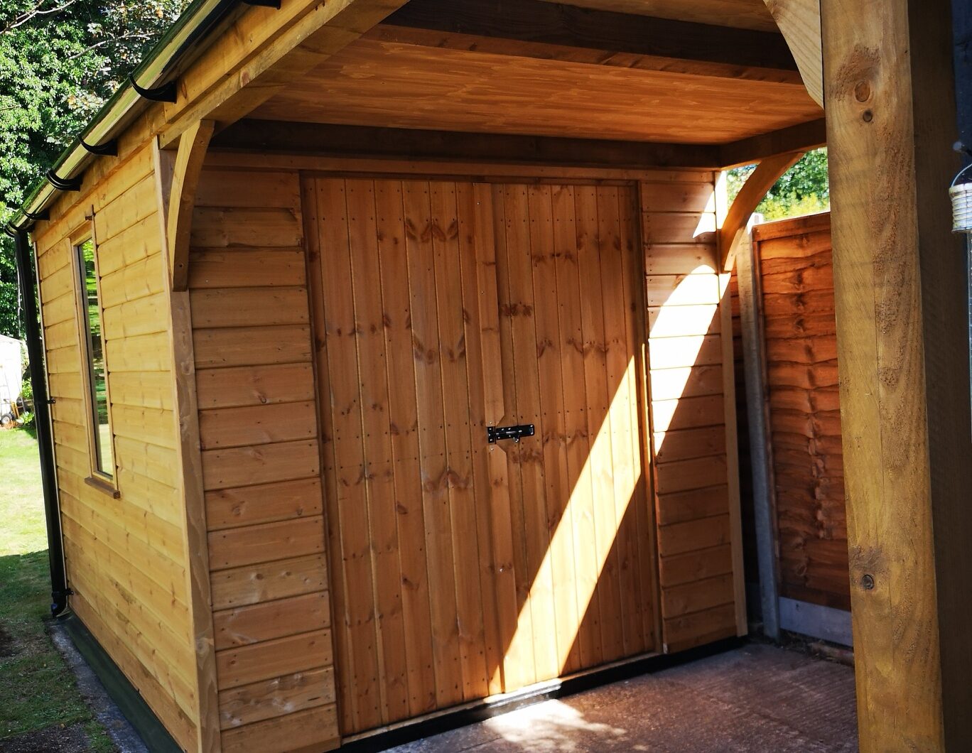 Close up of covered area with overhang lining