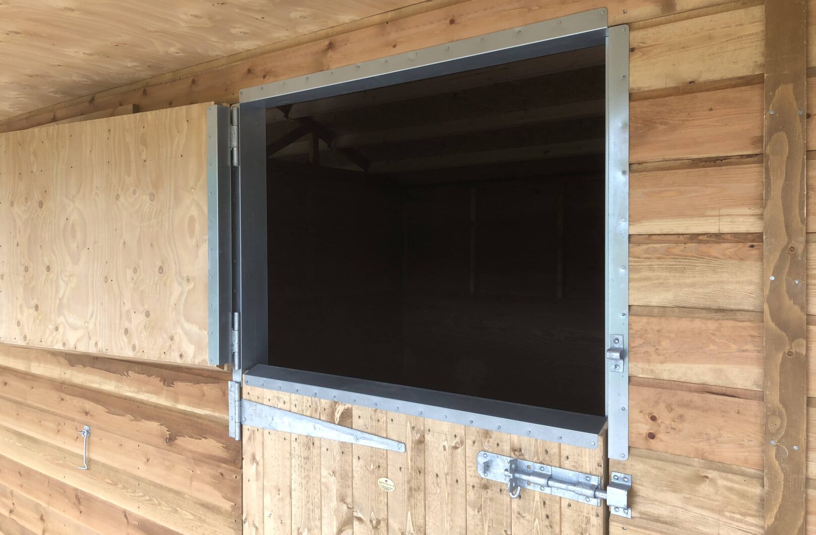 Top stable door open