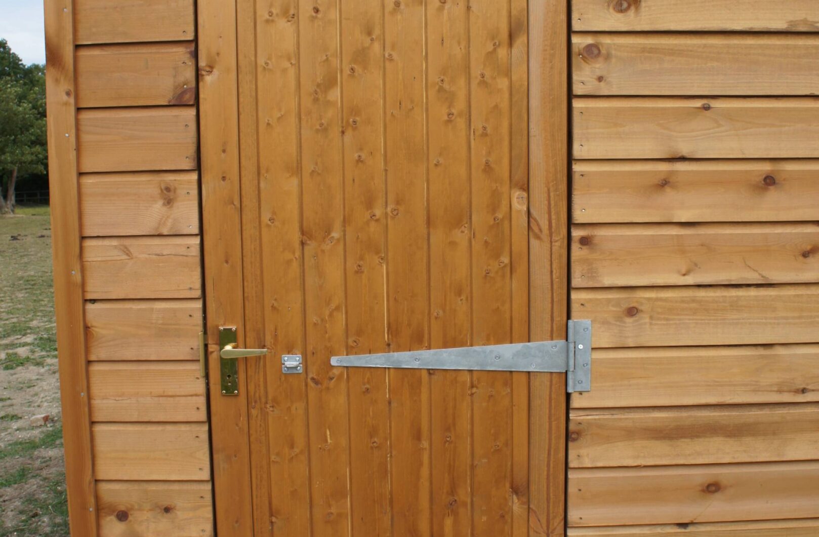 Personal door with handle