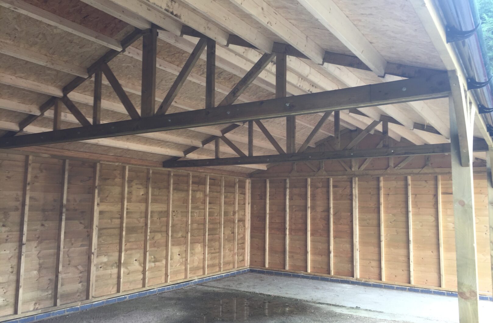 Internal triple car port