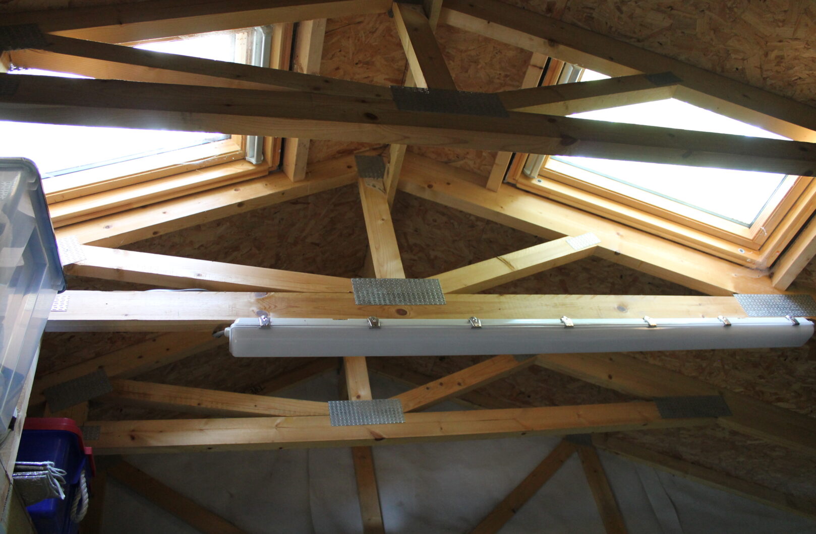 Internal multi-truss