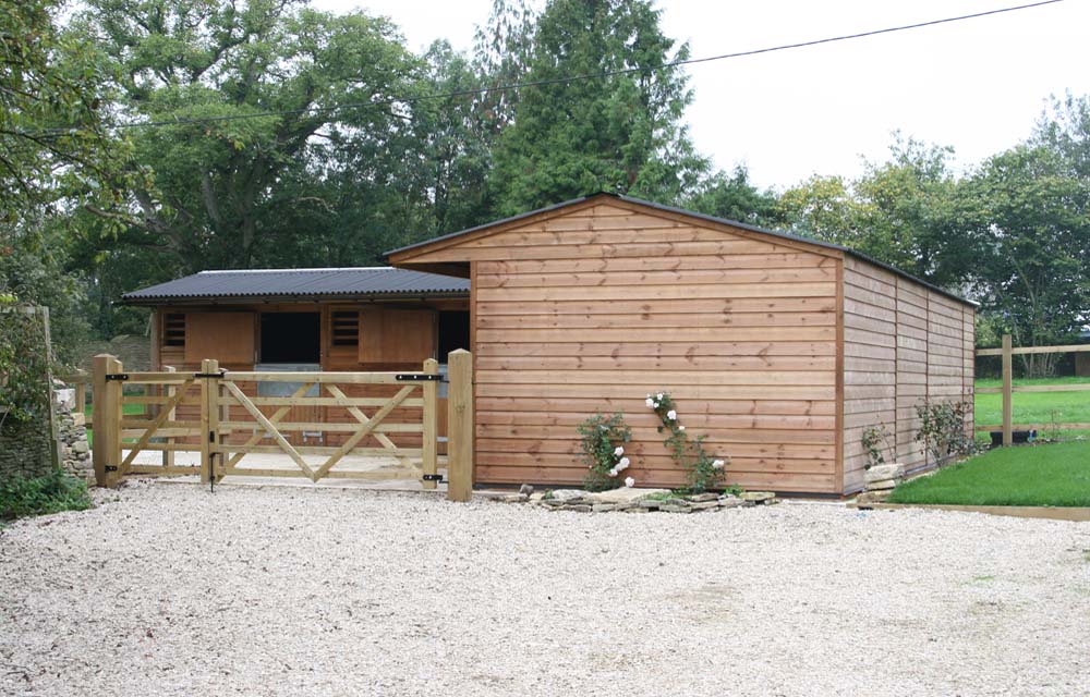 Corner Layout Stable Block