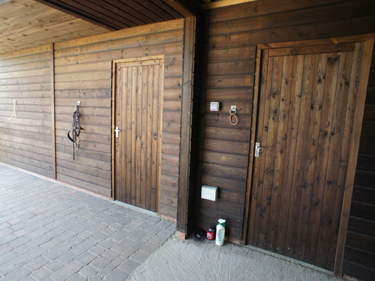Internal Stables Benefits For Your Horse Prime Stables Range