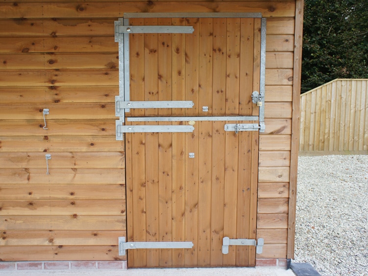 Secure and high-quality stable doors and stable design