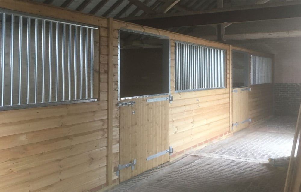 3 x Internal Stables (Royal)