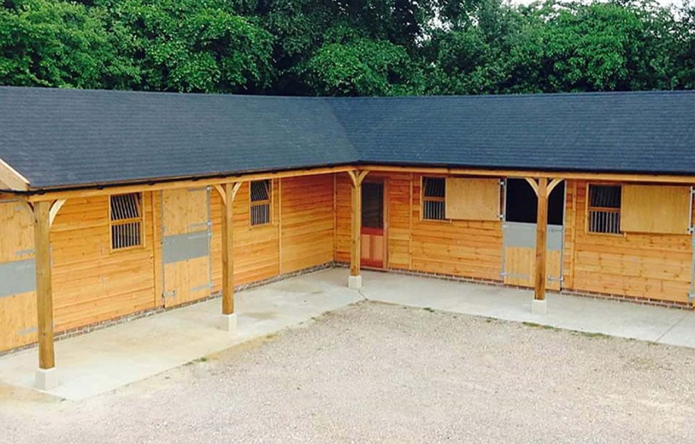 L Shape Stable Block - Black Felt Shingle