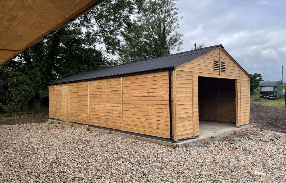 Large Hay Barn (Royal)