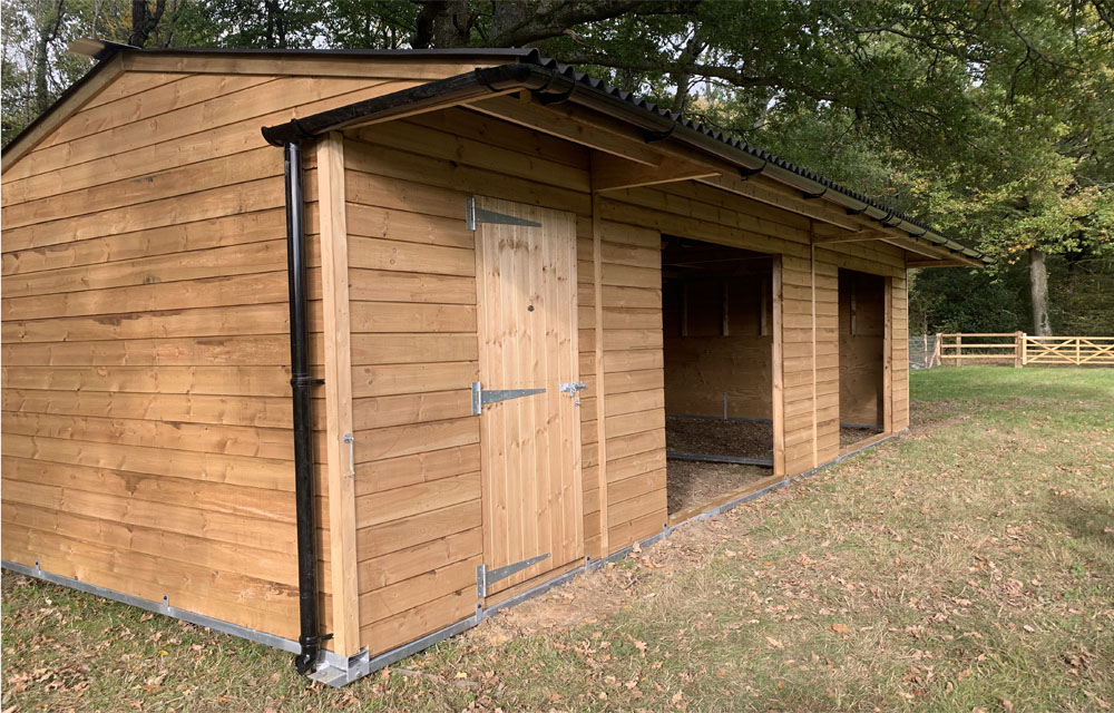 Double Mobile Field Shelter & Tack Room