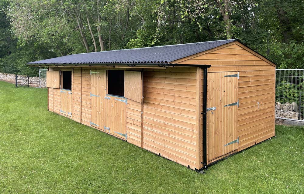 Mobile Stables & Tack Room