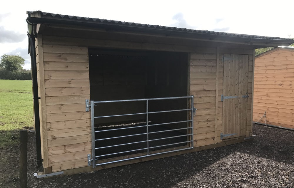 Mobile Field Shelter with Tack Room