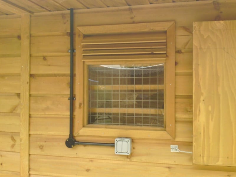 Fixed Louvered Window