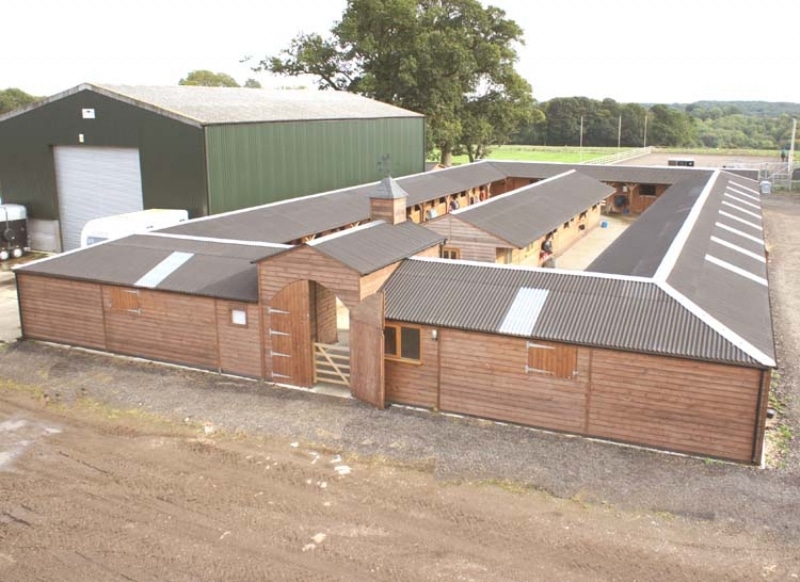 Quad Layout Stable Block