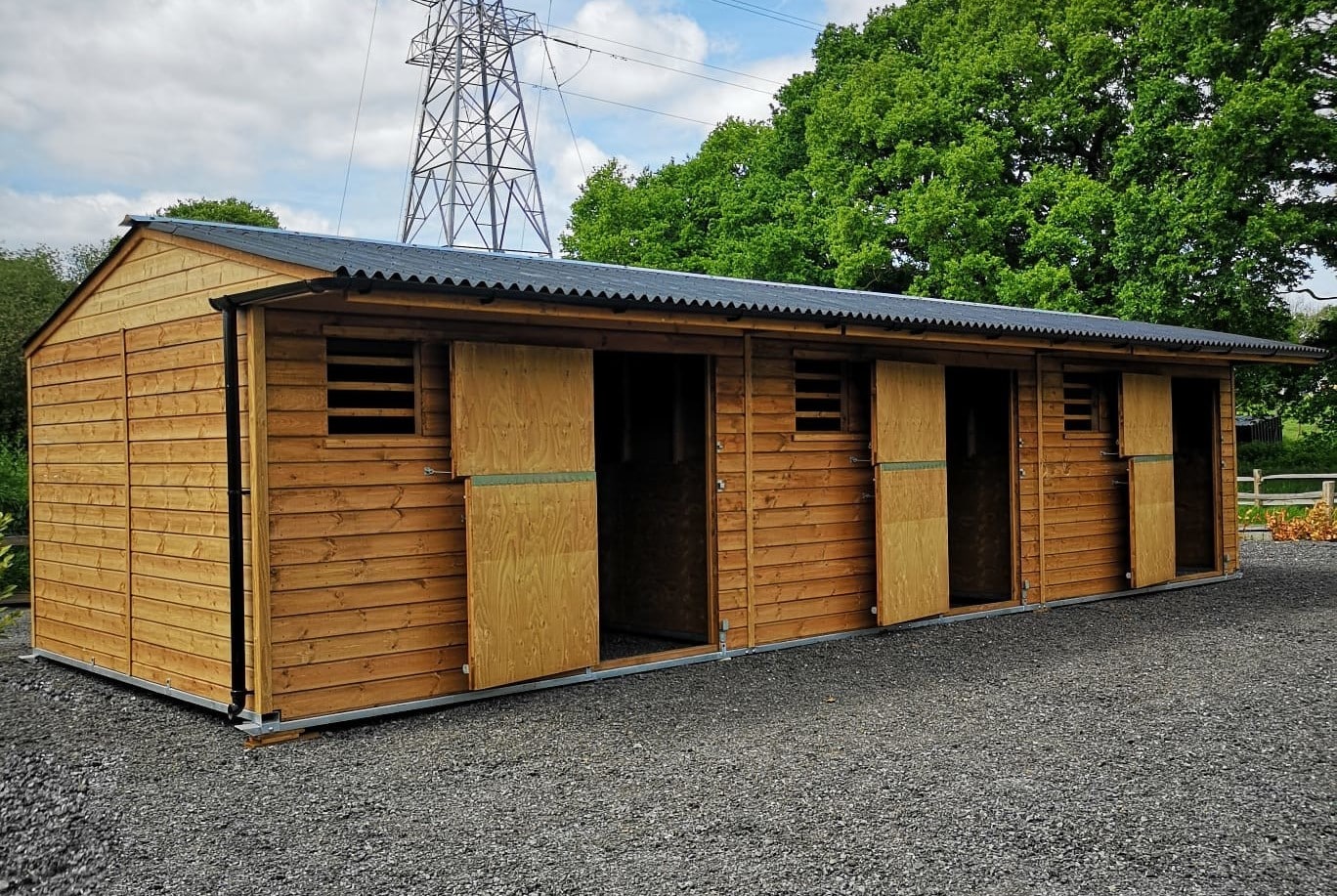 Triple Mobile Stables